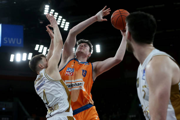 挽救球队并 挽救球队并