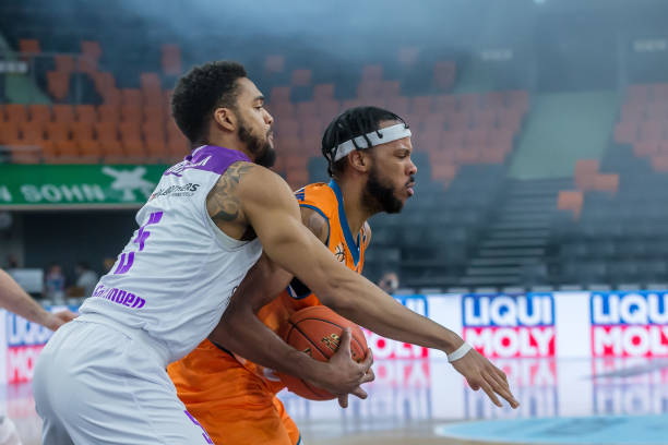 队拿下重要 队拿下重要