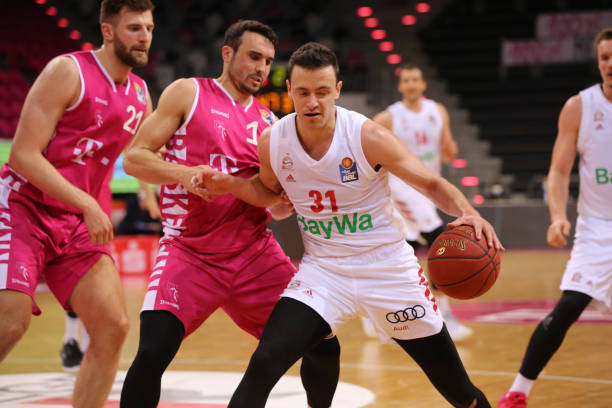 在亚洲赛场 在亚洲赛场